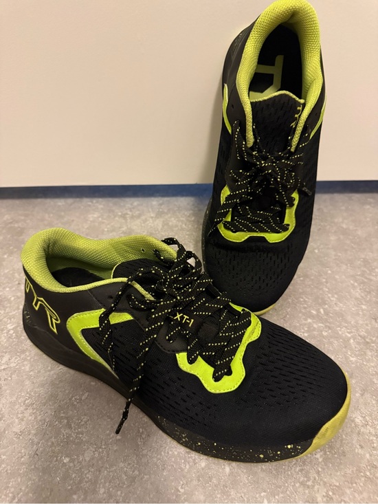 TYR Shoes - TYR CXT-1 Black and Neon Yellow Athletic Shoes w9/m7.5